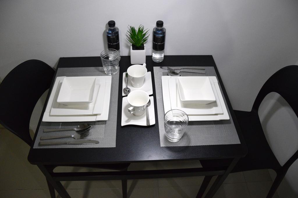 Jazz Makati Luxury Apartment Manila Exterior photo
