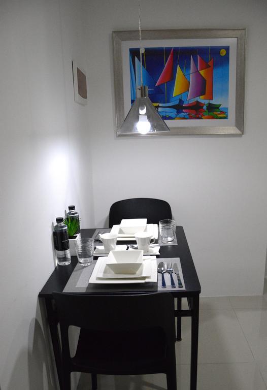 Jazz Makati Luxury Apartment Manila Exterior photo