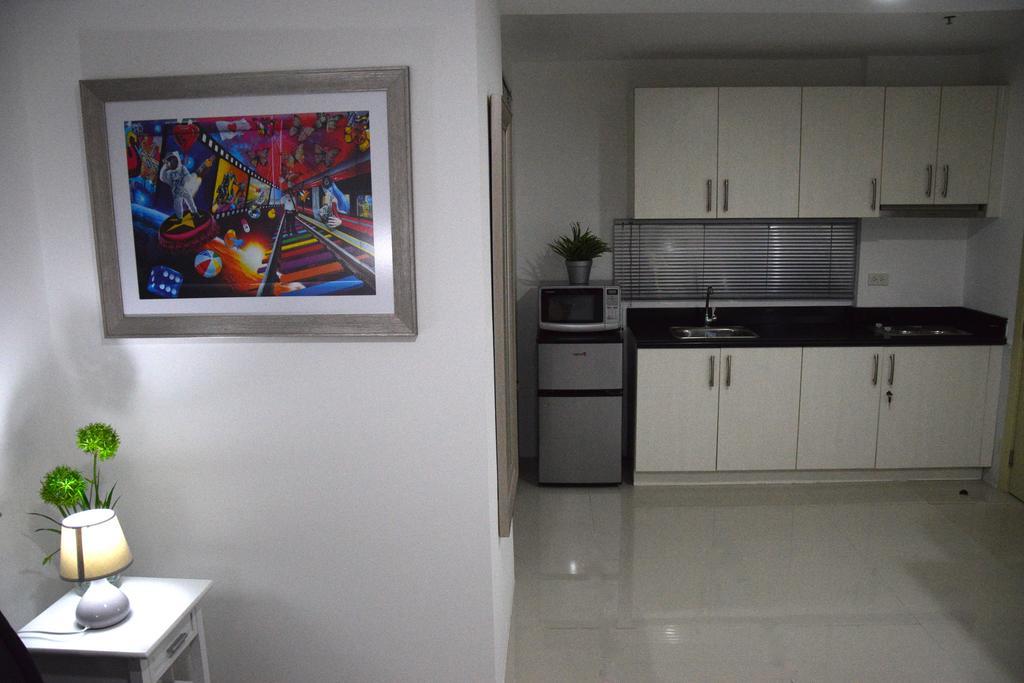 Jazz Makati Luxury Apartment Manila Exterior photo