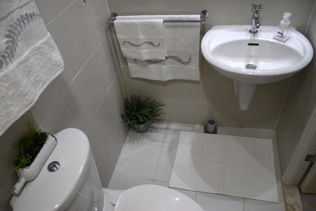 Jazz Makati Luxury Apartment Manila Exterior photo