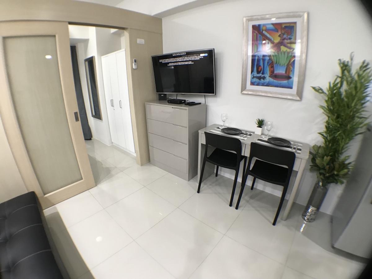 Jazz Makati Luxury Apartment Manila Exterior photo