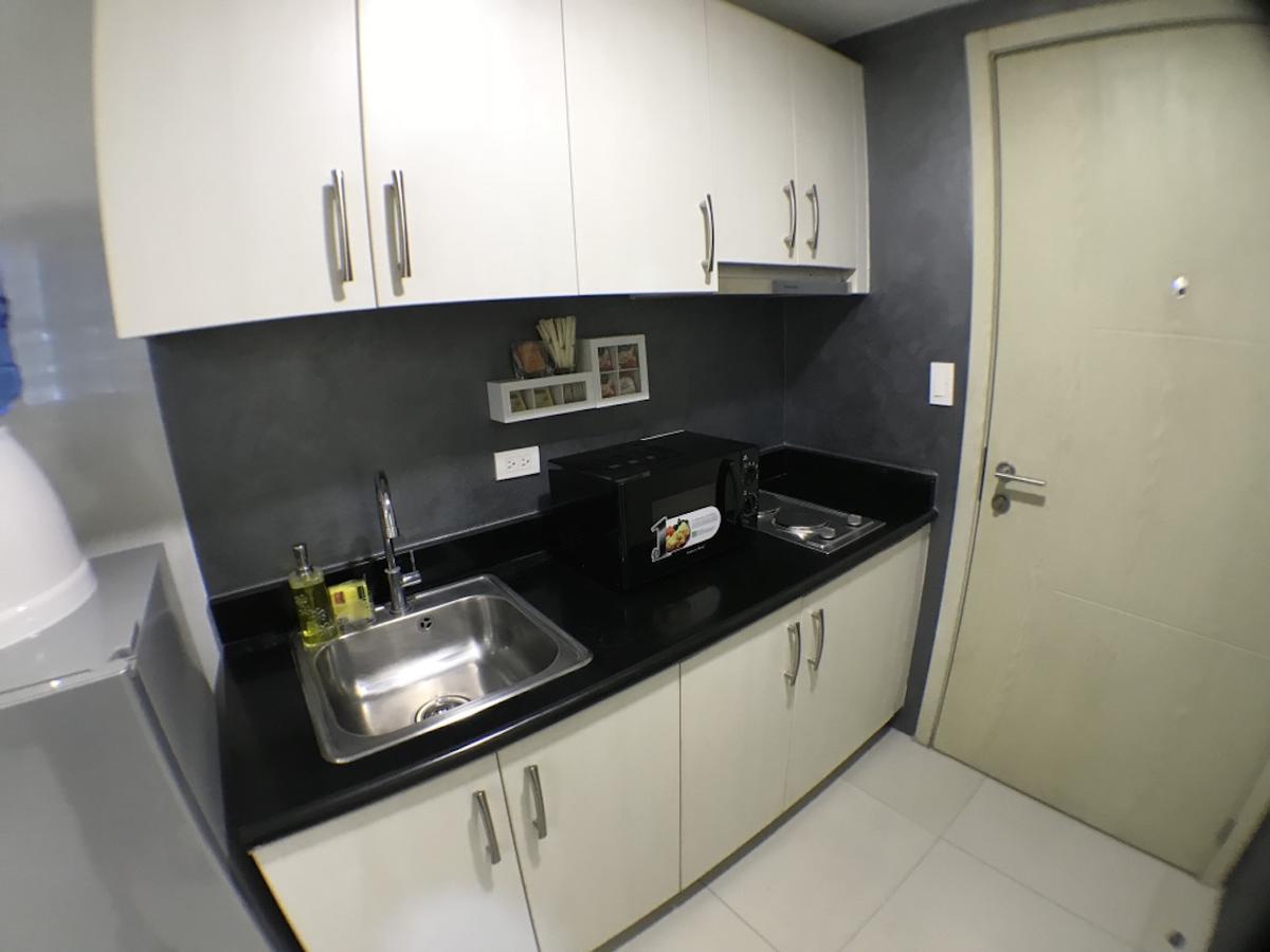 Jazz Makati Luxury Apartment Manila Exterior photo