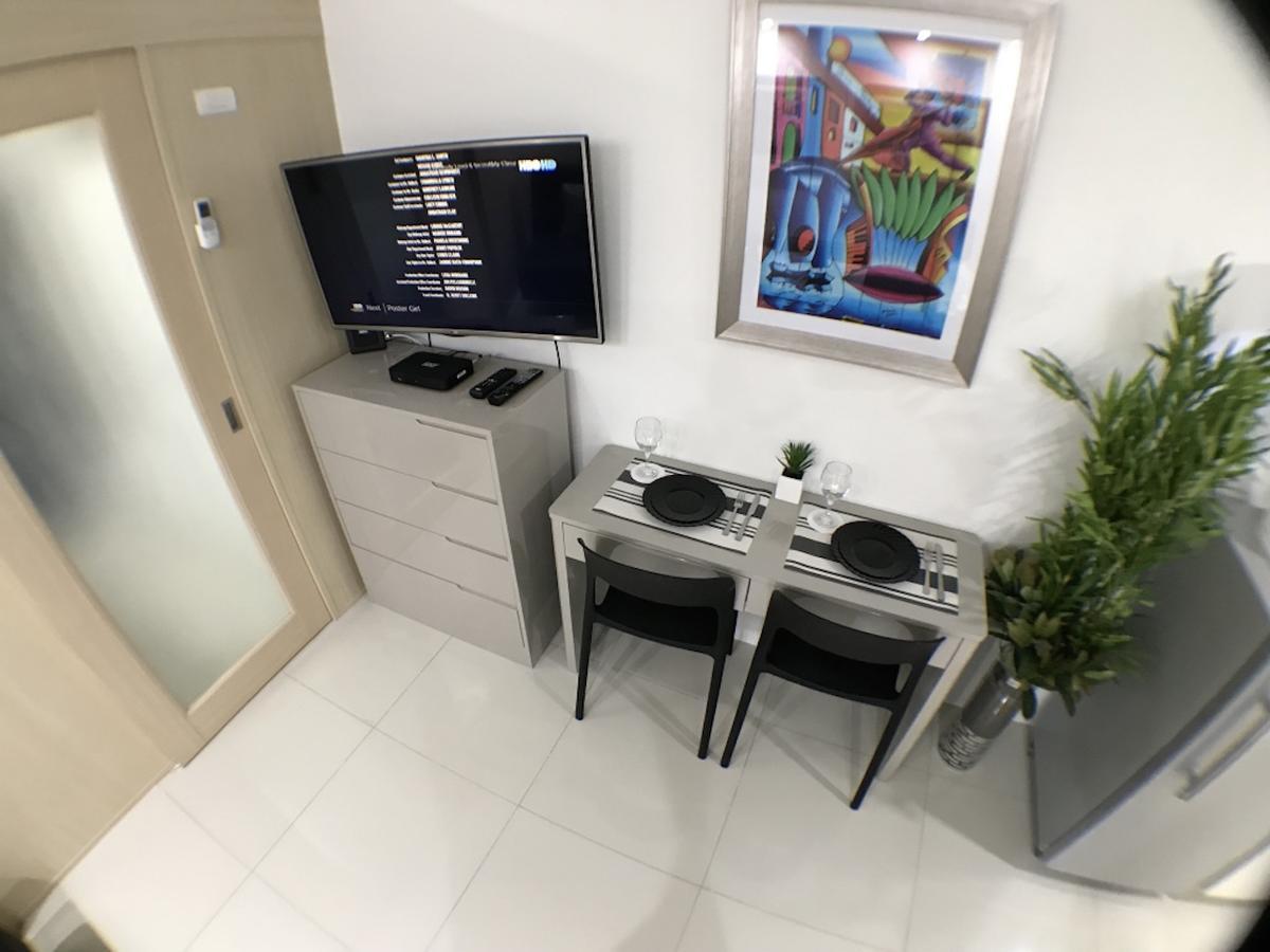 Jazz Makati Luxury Apartment Manila Exterior photo